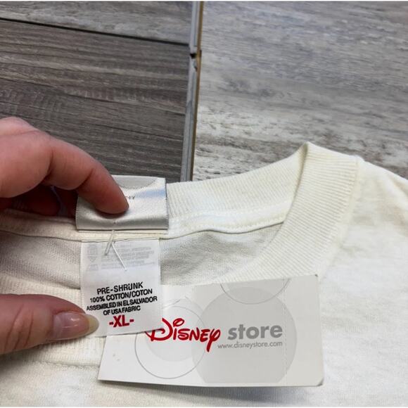 Vintage y2k Disney White Mens XL Home On The Range Bust A Moo Graphic Shirt NWT - Picture 10 of 10